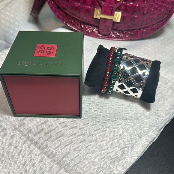 Rustic cuffs bracelets holiday Multi colors green red Renee metal - Picture 7 of 9